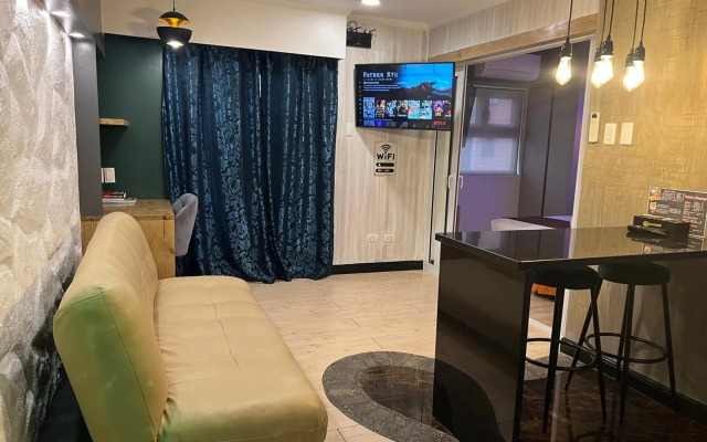 CLOCKWORKORANGE Luxury Suites