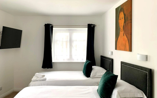 Sarum Hotel