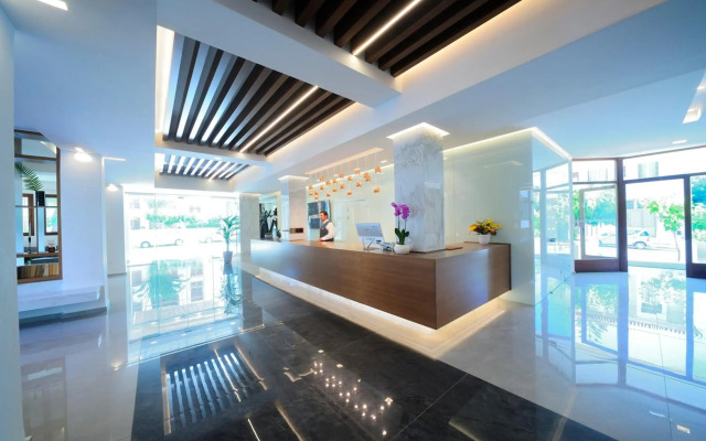 Atrium Ambiance Hotel