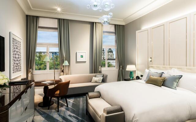 Al Habtoor Palace Hotel