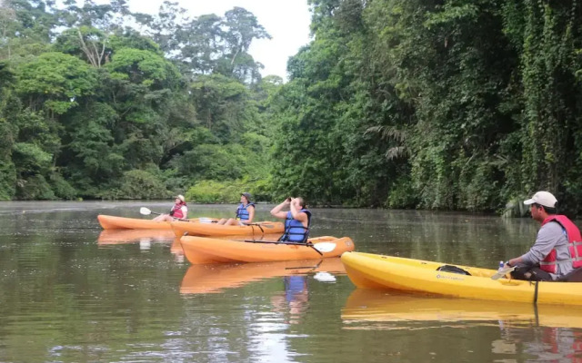 Tortuguero Adventures Guesthouse