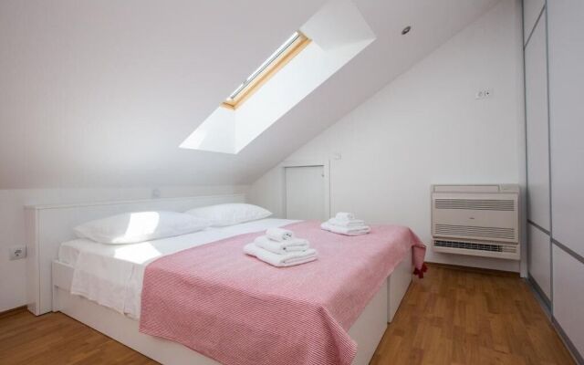 Apartments Nina - Orasac