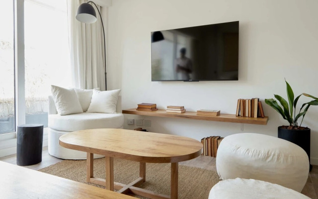 Cozy  Modern Studio 209