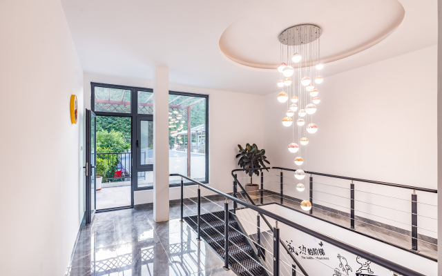 Yishan Residential Residence