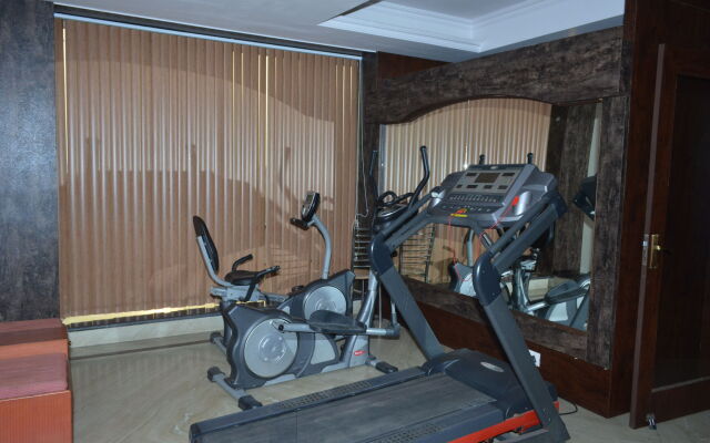 Hotel Vishal Residency, Mahipalpur Near IGI Delhi Airport