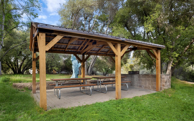 Best Western Plus Yosemite Gateway Inn