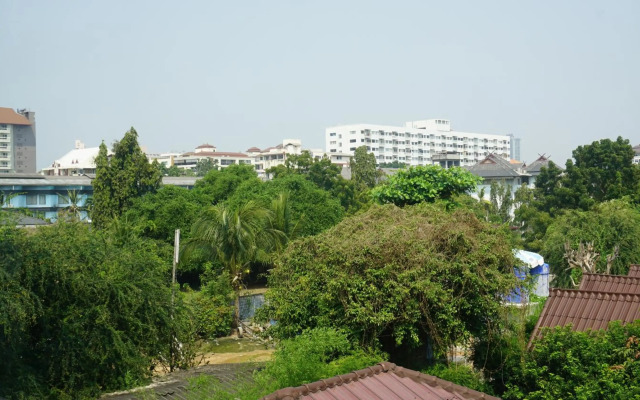 Jomtien Boathouse