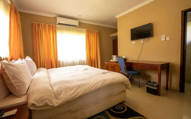 Busia Beach Resort- A Golden Beach Hotel