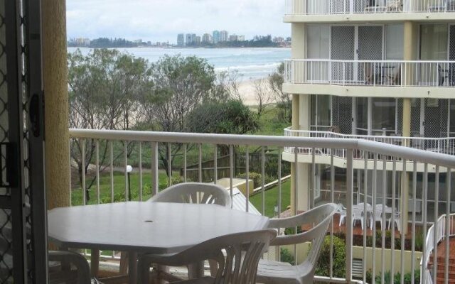 Crystal Beachfront Apartments