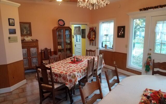 Ozark Country Inn Bed & Breakfast