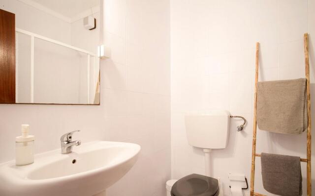 Soothing Holiday Home in Ferrel near Baleal Island