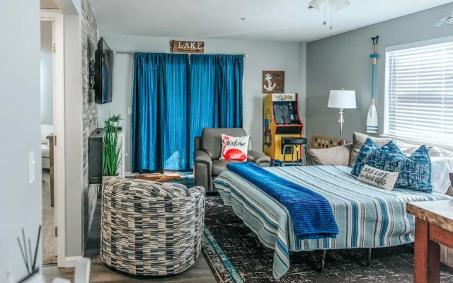 Updated Branson Condo w/ Indoor Pool Access!