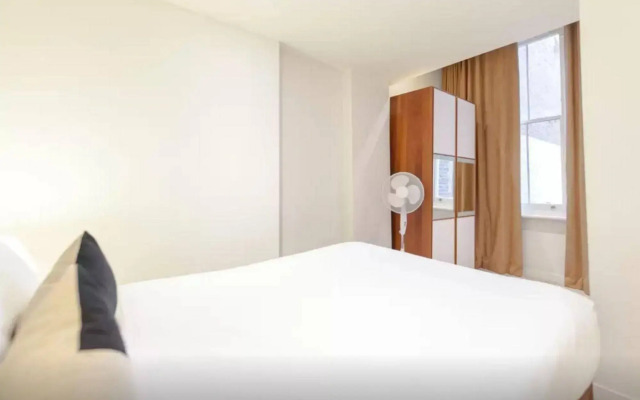 Princes Square Apartments