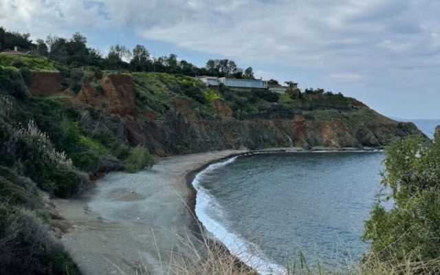 Secluded Oasis With Stunning Views Private Beach