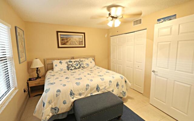 Ocean Village Club I15
