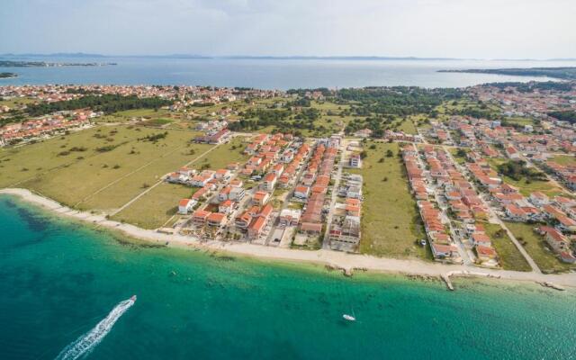 Luxury Apartments - La Vir 1 & 2