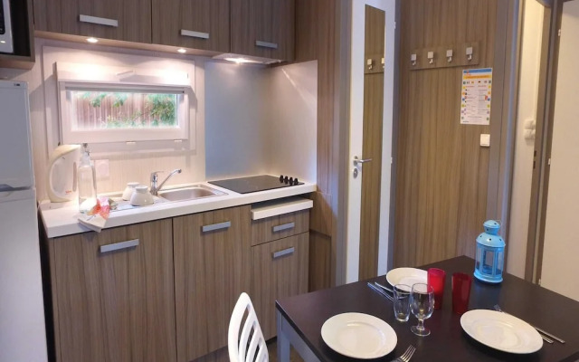 Apartment by Opal Coast Beach With Pool Access