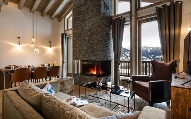 Yellowstone Lodge Chalet 2