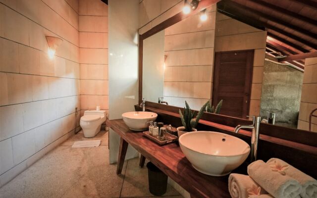 4 Bedroom Big Garden Villa