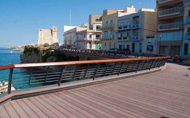 Blue Harbour 1 Seafront Holiday 2-bedroom Apartment With Terrace St Pauls Bay