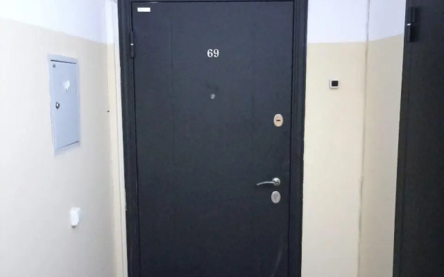 Алые паруса в микрорайоне Крылатый 24/4