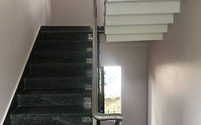 Goroomgo Orchid Beach Inn Puri