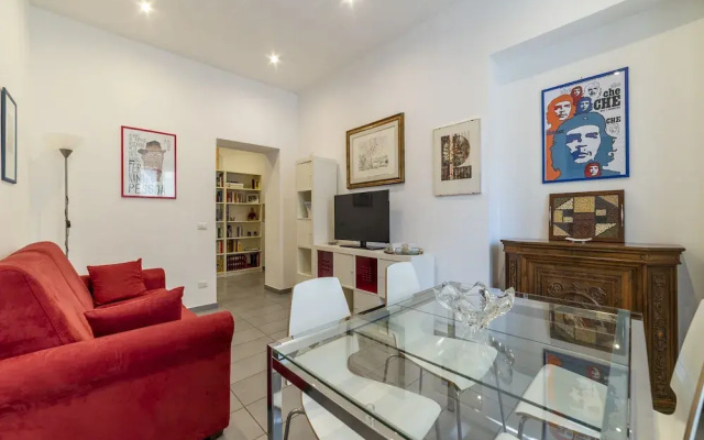 Porta Pia & Villa Torlonia Apartment with Balcony