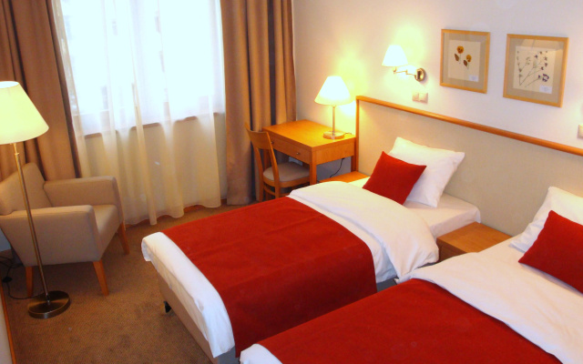 Hotel Castle Garden - Image 5