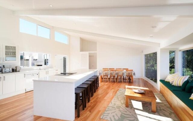 Waiheke Island Vineyard Holiday Houses