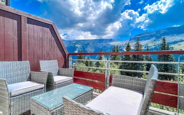 Bright, spacious South-facing 1-bedroom apartment