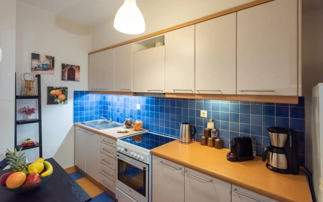 Blue Ark Acropolis Spirit