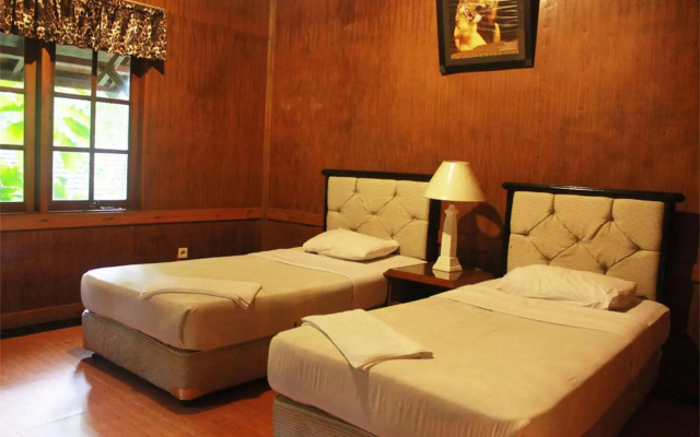 Taman Safari Lodge