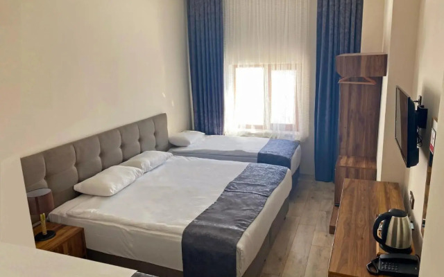 Zumrut Palas Hotel
