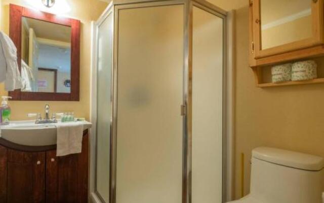 Bear Mountain Summit Lodge