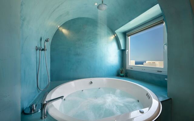 Alizea Villas & Suites
