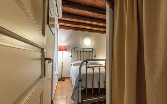 Amari Elegant Apartment