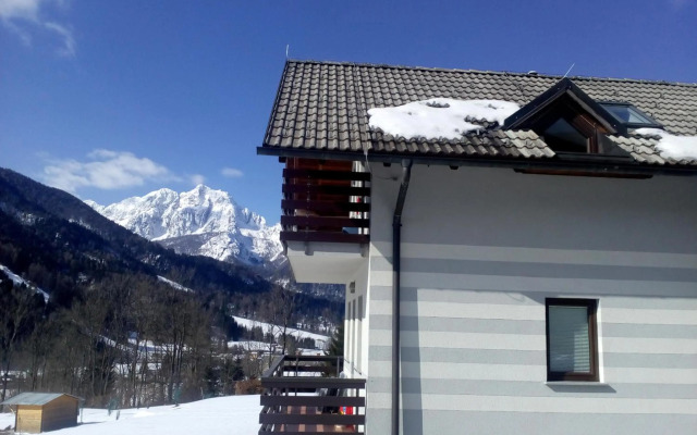 Julija 3 Sunny Appartment