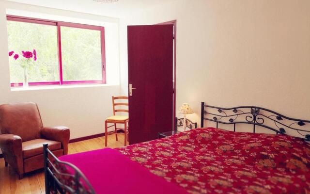 Gîte Ferrières-sur-Sichon, 4 pièces, 8 personnes - FR-1-489-212