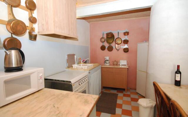 Farmhouse in Soudos With Garden