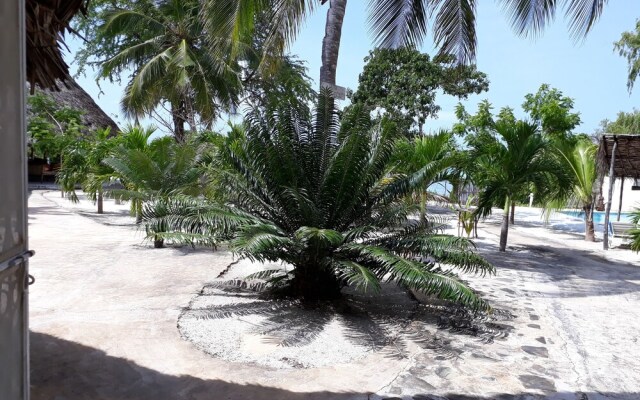 Merry Crab Cove - Après-Safari Beach Hotel