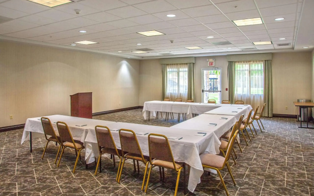 Homewood Suites by Hilton Bakersfield