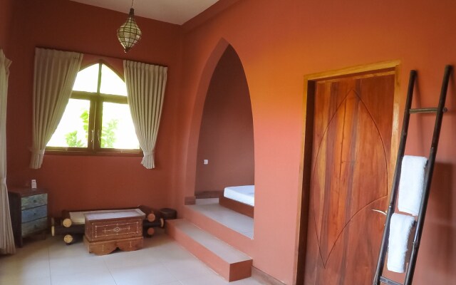 Owa Lodge