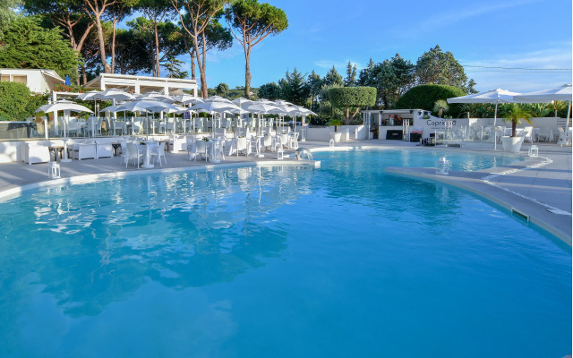 Relais Freedom Club