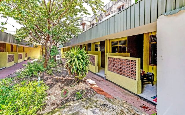 Hotel O Kalimantan Surabaya Syariah