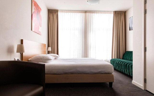 Ambassador City Centre Hotel