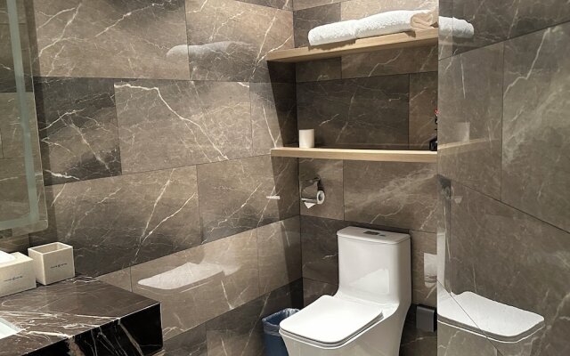 Shenzhen Naive S Hotel (Xili Metro Station Store)