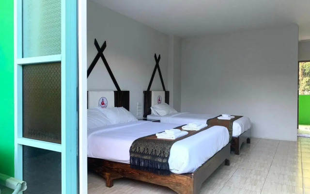 Saensukkho Green Hotel & Resort