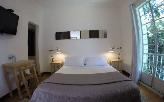 Distrito Condesa Rooms and Studios