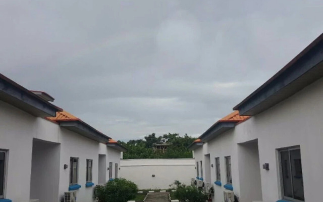 Cvilla Resort