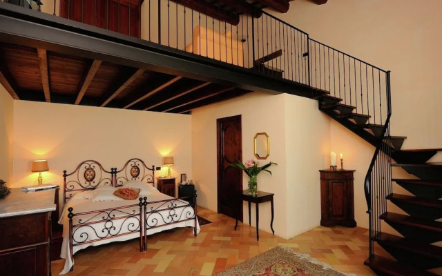 Villa in Montemaggiore With Private Pool